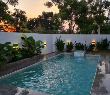 Kuantan House | Relax at The Oasis Kuantan with Private Pool Retreat