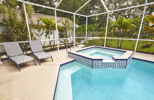 Walsingham Villa | Spacious Villa for 22 with Heated Pool & Relaxing Spa