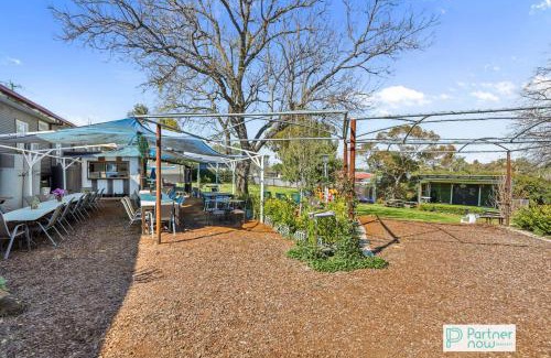 East Tamworth Hotel | Discover The Oasis Tamworth: Family-Friendly Getaway