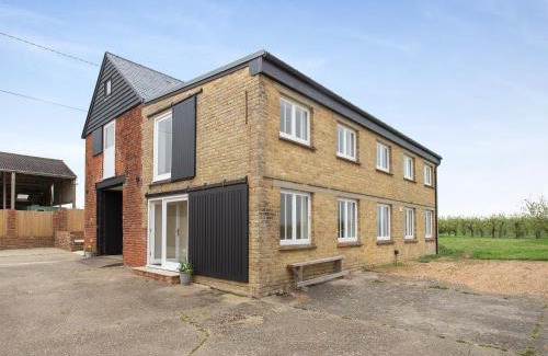 Preston House | Pet-Friendly Retreat at The Oast - Guest Rated 10/10