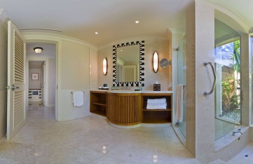 Balaclava Hotel | Experience The Oberoi Beach Resort, Mauritius - Guest Rated 9.8