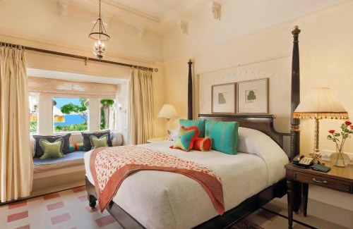 Lake Pichola Resort | Exquisite Stay at The Oberoi Udaivilas Udaipur - 5 Star Retreat