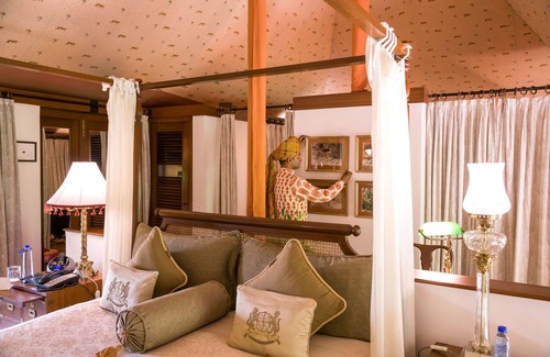 Sawai Madhopur Resort | Experience The Oberoi Vanyavilas: 5-Star Wildlife Retreat