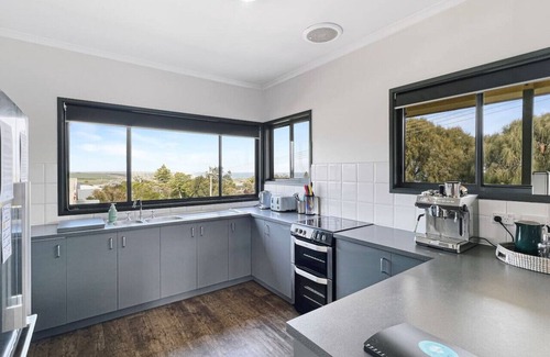 Kilcunda House | Pet Friendly Getaway with Oceanfront Views & Breakfast