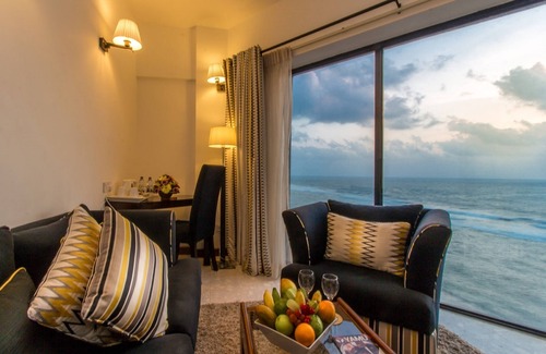 Colombo 04 Hotel | Ocean Colombo: Accessible Spa Retreat with Stunning Views