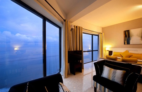 Colombo 04 Hotel | Ocean Colombo: Accessible Spa Retreat with Stunning Views