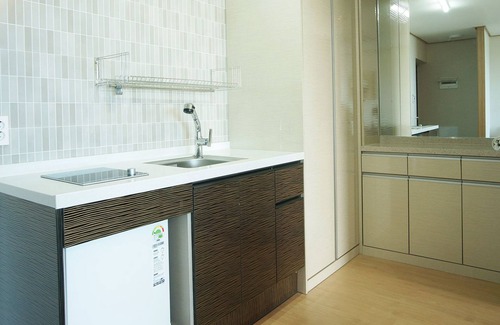 Andeok Hotel | Discover The Ocean Hill: Family-Friendly with Breakfast Included