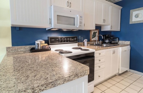 Litchfield by the Sea Hotel | Oceanfront Litchfield Inn: Family-Friendly Beach Retreat
