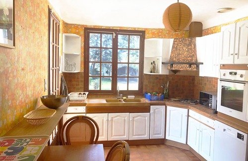 Robion House | The Ochre Room in House of Art and Nature