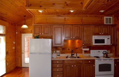 Townsend Bed & Breakfast | Experience the Octagon Suite at Country Manor Inn
