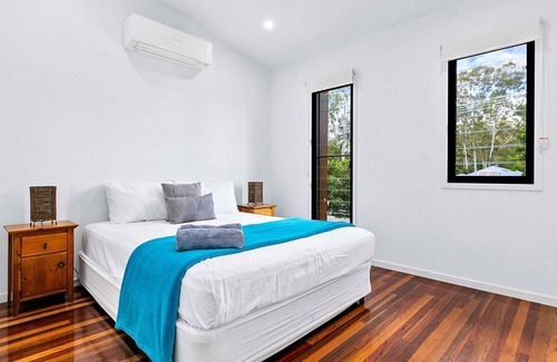 Toogoom House | The Office - Absolute beachfront