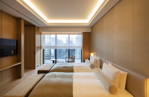 Toranomon Hotel | Discover The Okura Tokyo: 5-Star Experience Awaits!