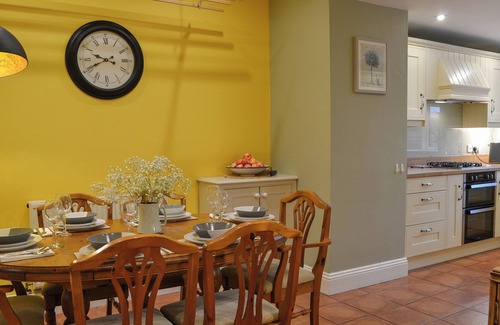 Churt Cottage | Spacious 4-Bedroom Retreat in Norton Near Malton