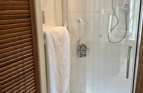Colyton Bed & Breakfast | Experience The Old Bakehouse: Top-Rated with Breakfast & Family Amenities