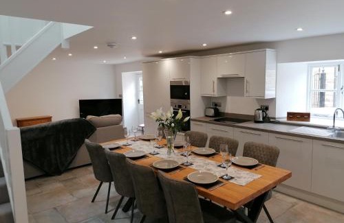 Berkeley Apartment | Guest Rated 9.6/10 at The Old Bakery - Family-Friendly Stay