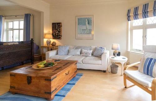 Aldeburgh House | Indulge at The Old Bakery - 4-Star Pet Friendly Retreat