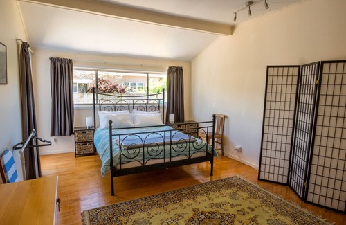 Collingwood House | The Old Bakery - Collingwood Holiday Home