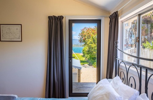 Collingwood House | The Old Bakery - Collingwood Holiday Home