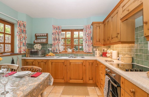 Crowcombe Cottage | Cozy Pet-Friendly Retreat at The Old Bakery in Crowcombe