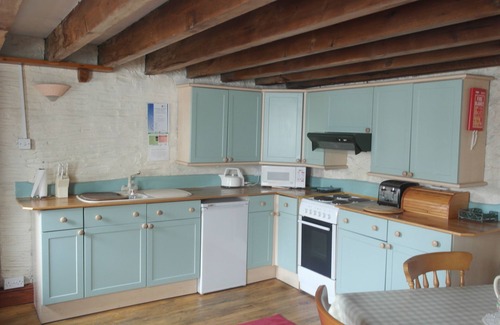 Rhoose Bed & Breakfast | Eco-Friendly Retreat at The Old Barn with Breakfast Included