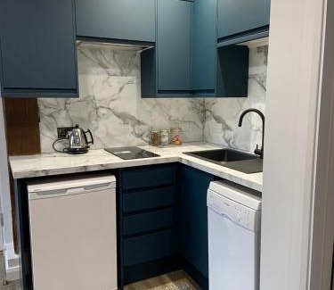 Overton Apartment | Cozy One Bedroom Apartment at The Old Barn in Overton