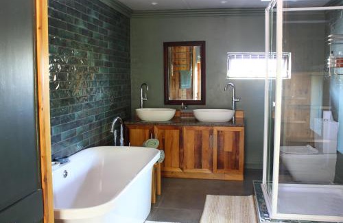 Bathurst House | The Old Barracks Boutique Guesthouse