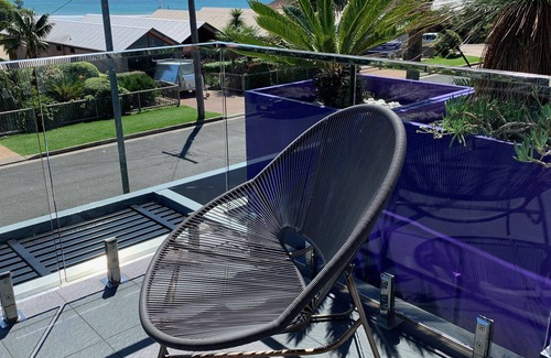 Currarong House | Unforgettable Oceanfront Stay at The Old Bus Shed, Currarong