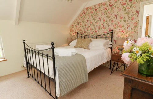 Dousland House | Pet Friendly Getaway at The Old Byre Hotel