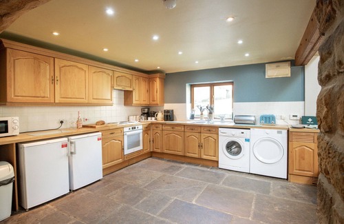 North York Moors National Park Cottage | Cozy Old Cart House in Farndale: Pet Friendly Retreat