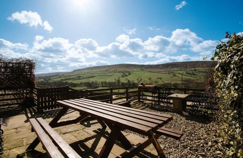 North York Moors National Park House | Discover The Old Cart House: 4-Star, Pet-Friendly Retreat