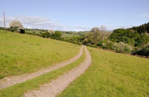 Llanfihangel Tal-y-llyn House | Experience The Old Cider Mill: Pet & Child Friendly Retreat