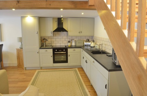 West Compton Cottage | Cozy Dog-Friendly Cottage in Dorset's Scenic Beauty