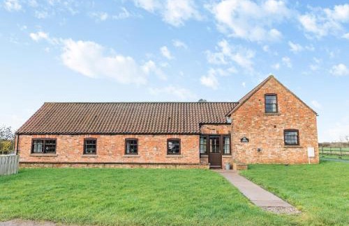 York House | Explore Family-Friendly Stays at The Old Combine Shed