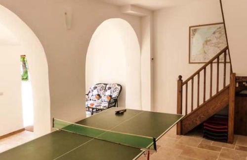 Weston-super-Mare House | Cozy Retreat at The Old Cottage - 4-Star Rated Haven