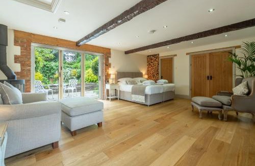 King's Lynn House | Discover The Old Cow Shed - Your Perfect Getaway