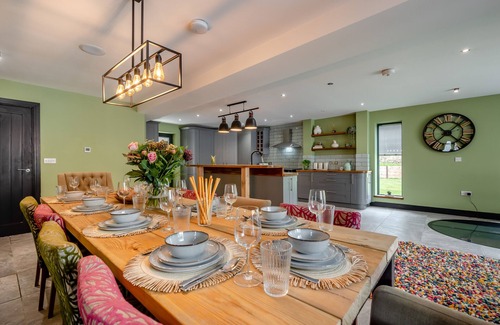 Liskeard House | The Old Farmhouse - Horningtops