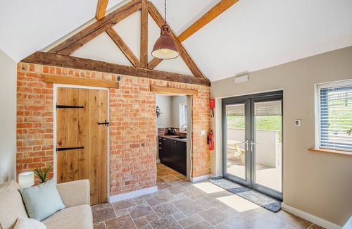 Chipping Norton Cottage | Cozy 1 Bedroom Stay in Shipton-Under-Wychwood