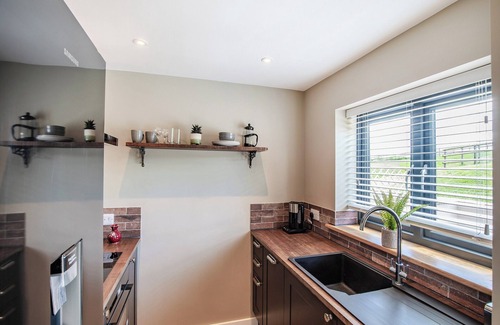 Chipping Norton Cottage | Cozy 1 Bedroom Stay in Shipton-Under-Wychwood