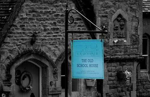 Burwarton Apartment | Charming Stay at The Old Kitchen with Hot Tub & Family Perks