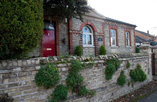 Melbourn Bed & Breakfast | Unforgettable Stay at The Old Magistrates Court - 4 Star Rated