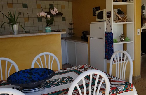 Linxe House | Unforgettable Stay at the Old Matiou Workshop - Rated 10/10