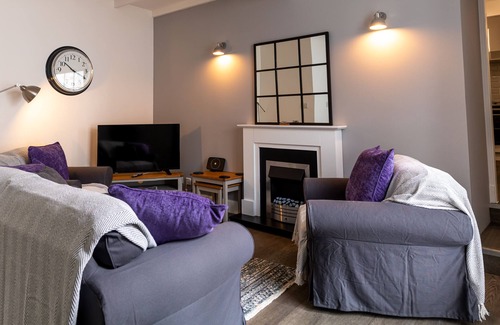 Pittenweem Apartment | Discover The Old Paint Shop Apartment - Perfect for Families