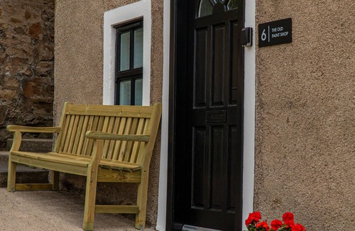Pittenweem Apartment | Discover The Old Paint Shop Apartment - Perfect for Families