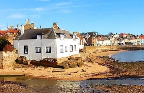 Pittenweem Apartment | Discover The Old Paint Shop Apartment - Perfect for Families