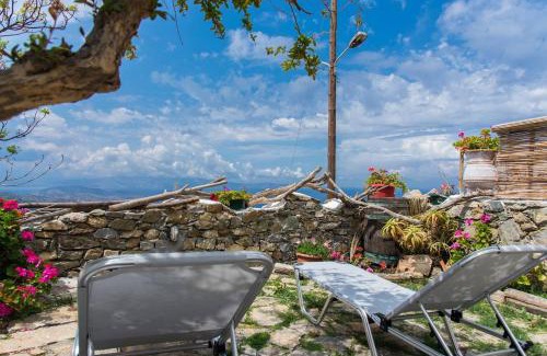 Mirsini House | Discover The Old Pomegranate House - Rated 8.2/10