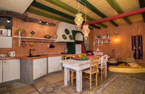 Mirsini House | Discover The Old Pomegranate House - Rated 8.2/10