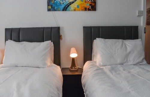 Street House | Discover The Old Post House: Rated 9.1, Pet-Friendly Stay