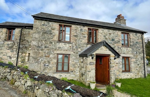 Peter Tavy Cottage | Historic Dartmoor Cottage with Pool & Pet-Friendly Charm
