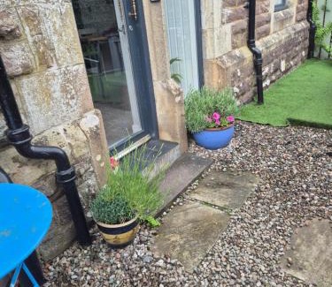Callander Apartment | Charming The Old Post Office: Family & Pet Friendly Retreat