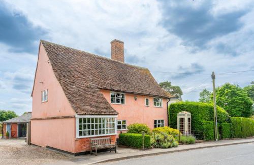 Higham House | Discover The Old Post Office: Pet-Friendly Getaway Awaits